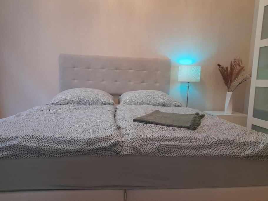 Zwei-Zimmer Wohnung In Wiesbadens Westend Zewnętrze zdjęcie